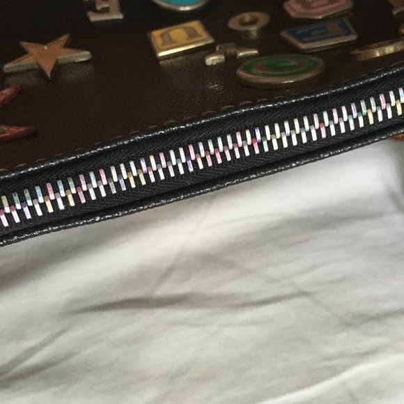 ADORABLE - Dooney and Bourke Small Bag ! Rainbow - Picture 6 of 9